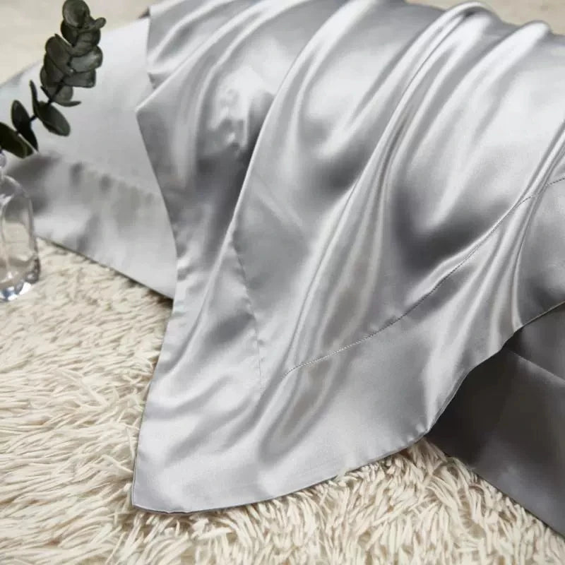 Silque Luna Silky Stain Pillowcase